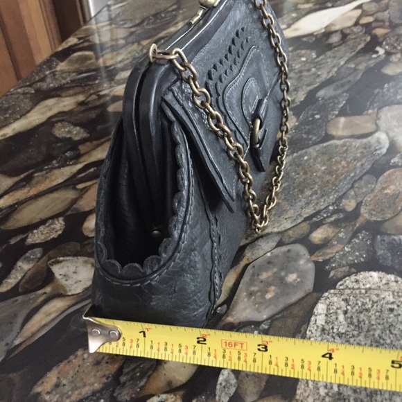 Ellen Tracy, Black Leather Frame Handbag With Kiss Lock Closure, EUC - Picture 16 of 16